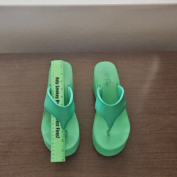 Wild Pair Naomi Platform Flip Flop Sandals Size 11 - Picture 2 of 15